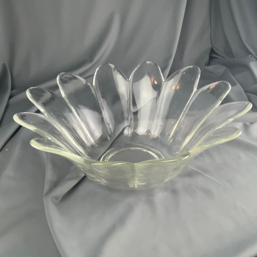 Vintage Clear Glass Petal Edge Serving Bowl Large Floral Shape 9x3.5